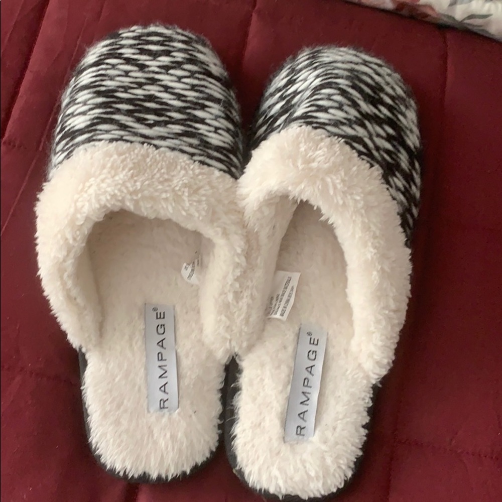 Slippers by Rampage - Picture 2 of 2